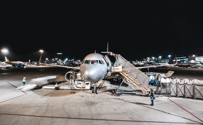 airplane with boarding sleeve