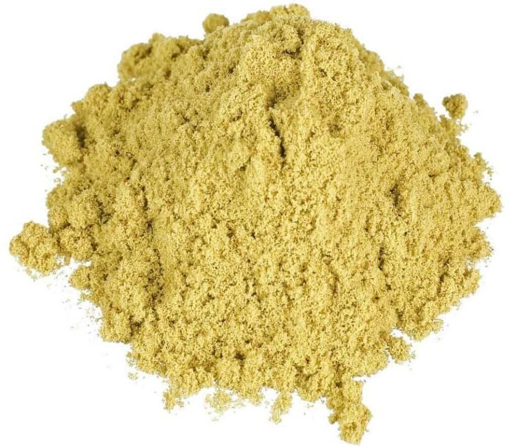 pile of yellow kratom powder